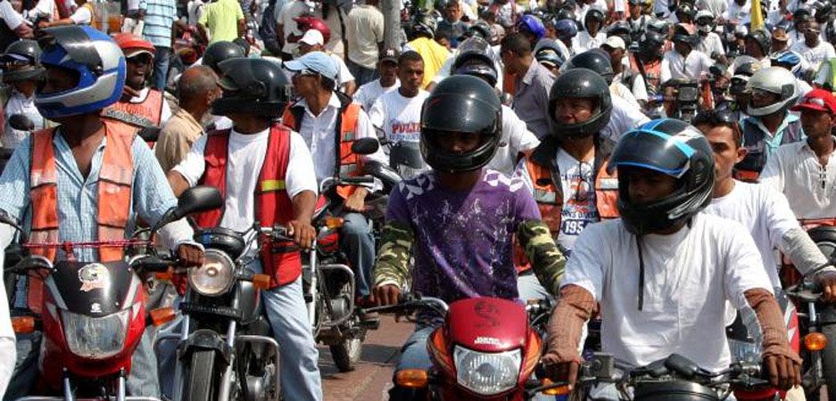 Ser motociclista en Cartagena, como para ponerse a llorar
